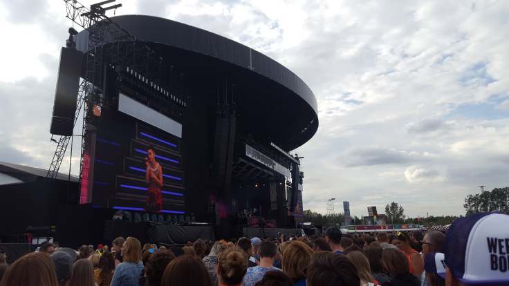 WB 5 Years &amp; Years