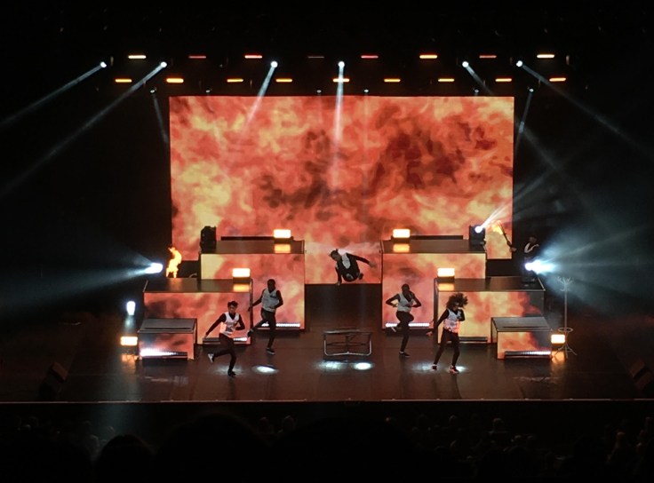 73554708_682103348979423_8485759477335719936_n